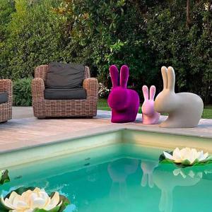 QEEBOO RABBIT SEDIA