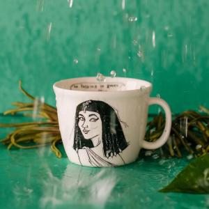 POLONAPOLONA THE ROYAL FEMME FATALE MUG